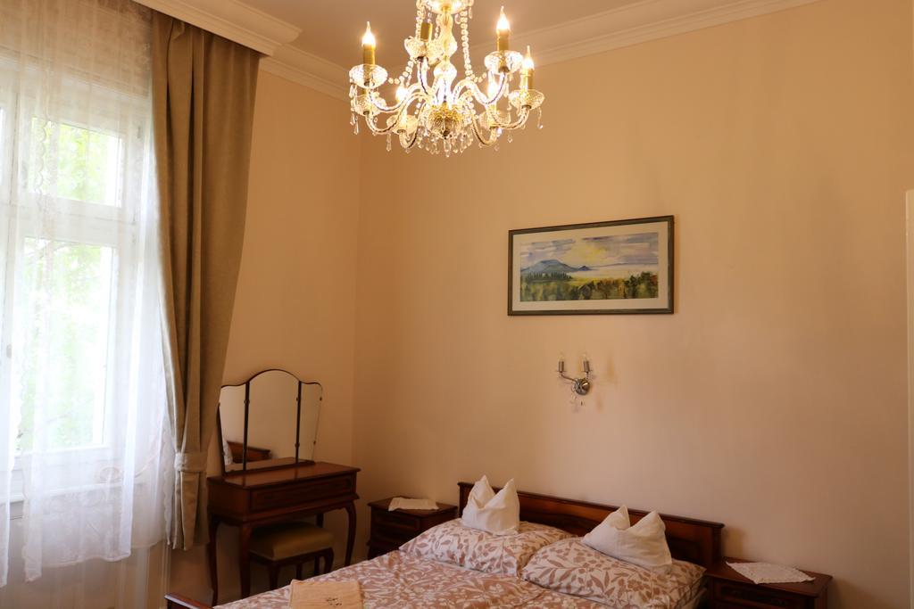 Anna Villa Keszthely Zimmer foto